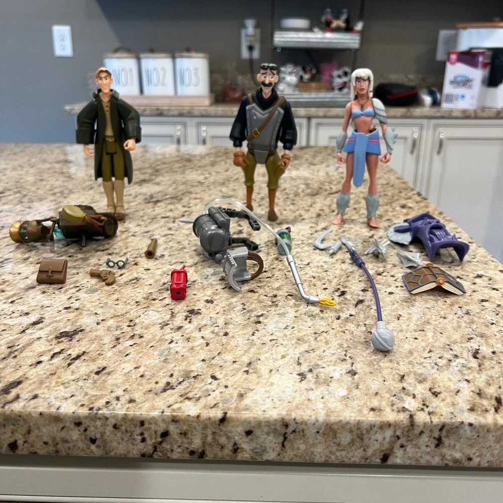 Disney Atlantis The Lost Empire Action Figure Lot Milo Mole Kida Accessories